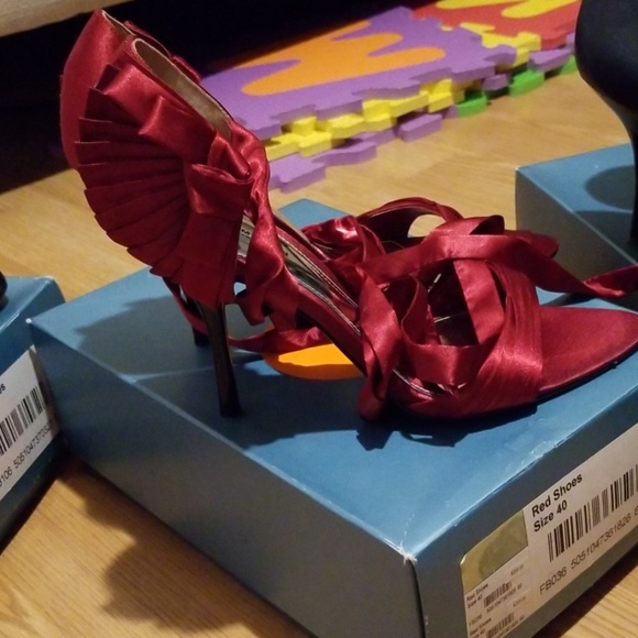 Karen Millen Pumps - Picture 6 of 8